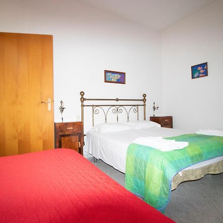 Case Vacanza Cristina Site In Antico Baglio E In Via Abruzzi N 161 圣维托罗卡波 外观 照片